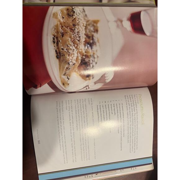 Giada De Laurentiis Everyday Pasta Food Network Author of Everyday Italian - Picture 4 of 6